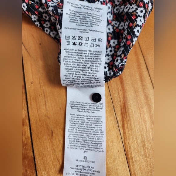 Floral blouse with puff sleeve detail, size s - Picture 7 of 7